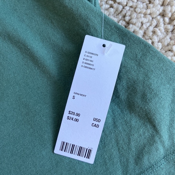 Urban Outfitters New Army Green Crop T-shirt. Super Cute!! NWT Size Small - Picture 3 of 3